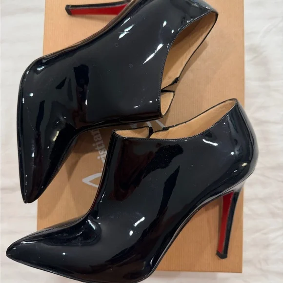 Christian Louboutin Black Patent Booties — Dahlia Patent in Size 36 US 6 - Picture 6 of 10